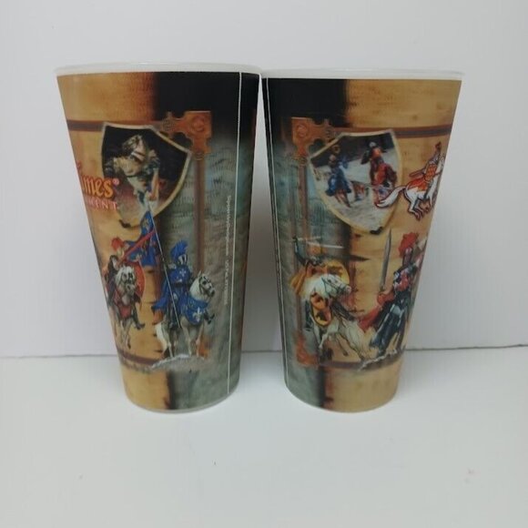 Pair Of  Medieval Times Dinner & Tournament Holographic Lenticular Plastic Cups‎ - Picture 3 of 4